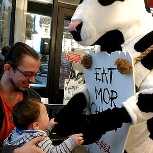 Meet your Posher, Ethan